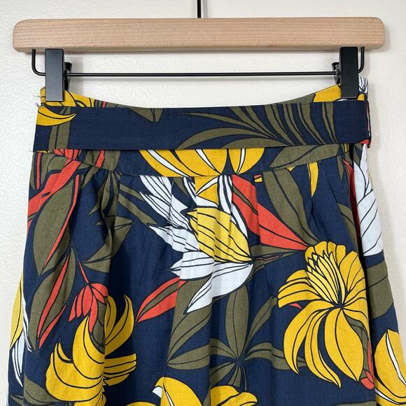 Ann Taylor Factory 00 Petite A-Line Floral Skirt - Picture 4 of 8